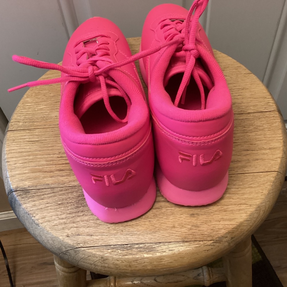 Women’s  Pink FILA IL shoes Size 10 - Picture 5 of 13